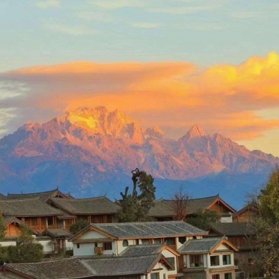 中年人微信头像山水风景